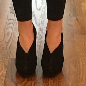 Black High Heel Booties, Size 8.5 Via Neroli